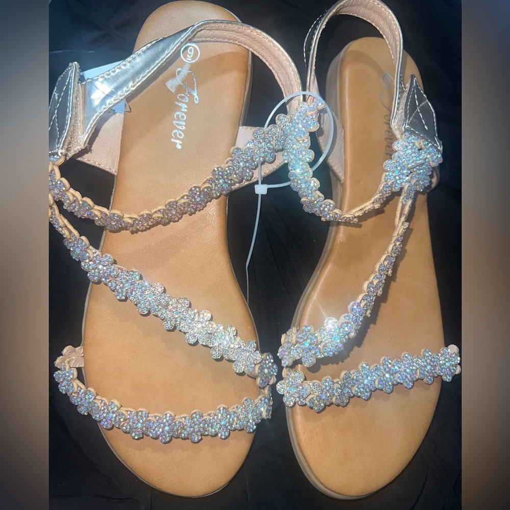Forever 21 Women's rose gold and Silver Sandals